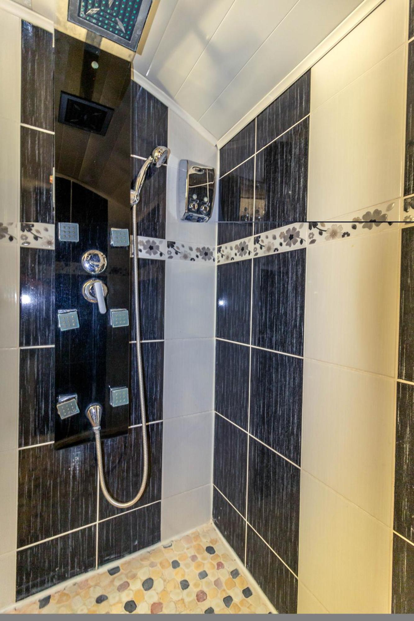 Chambres D'Hotes La Vigneronne Senouillac Ngoại thất bức ảnh